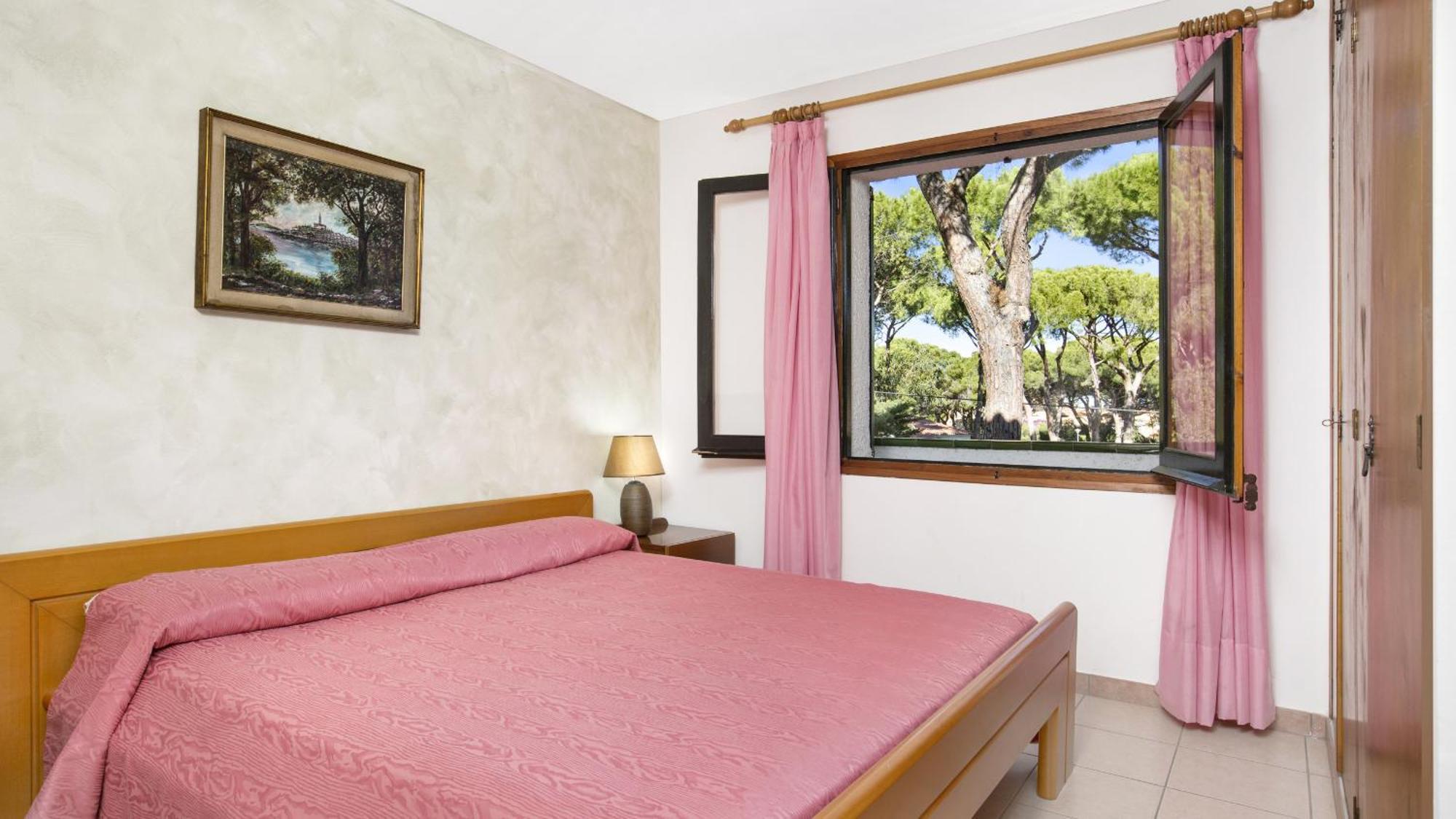 Arc H-1 - Pals Apartment Begur Luaran gambar
